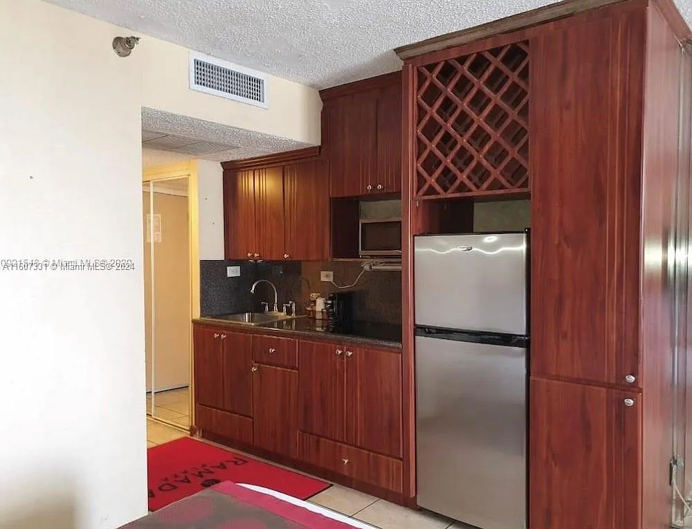 The Aventura Beach Club C — Photo 1