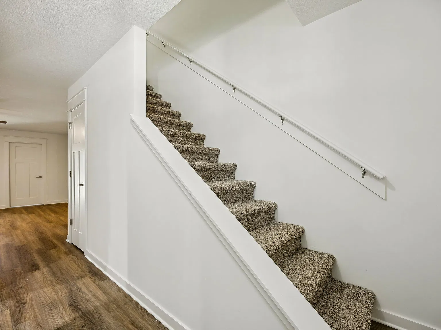 2 bed, 1.5 bath, 1024 sqft, $1,495 — Photo 2