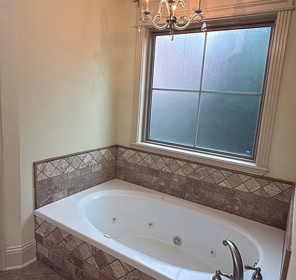9572 Rochel Dr — Photo 43
