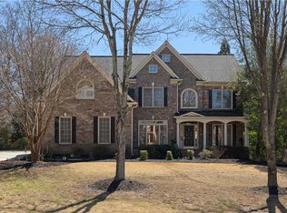1615 Chattahoochee Run Dr, Suwanee, GA 30024