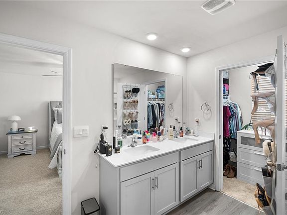 5th image of 232 Culloden Dr