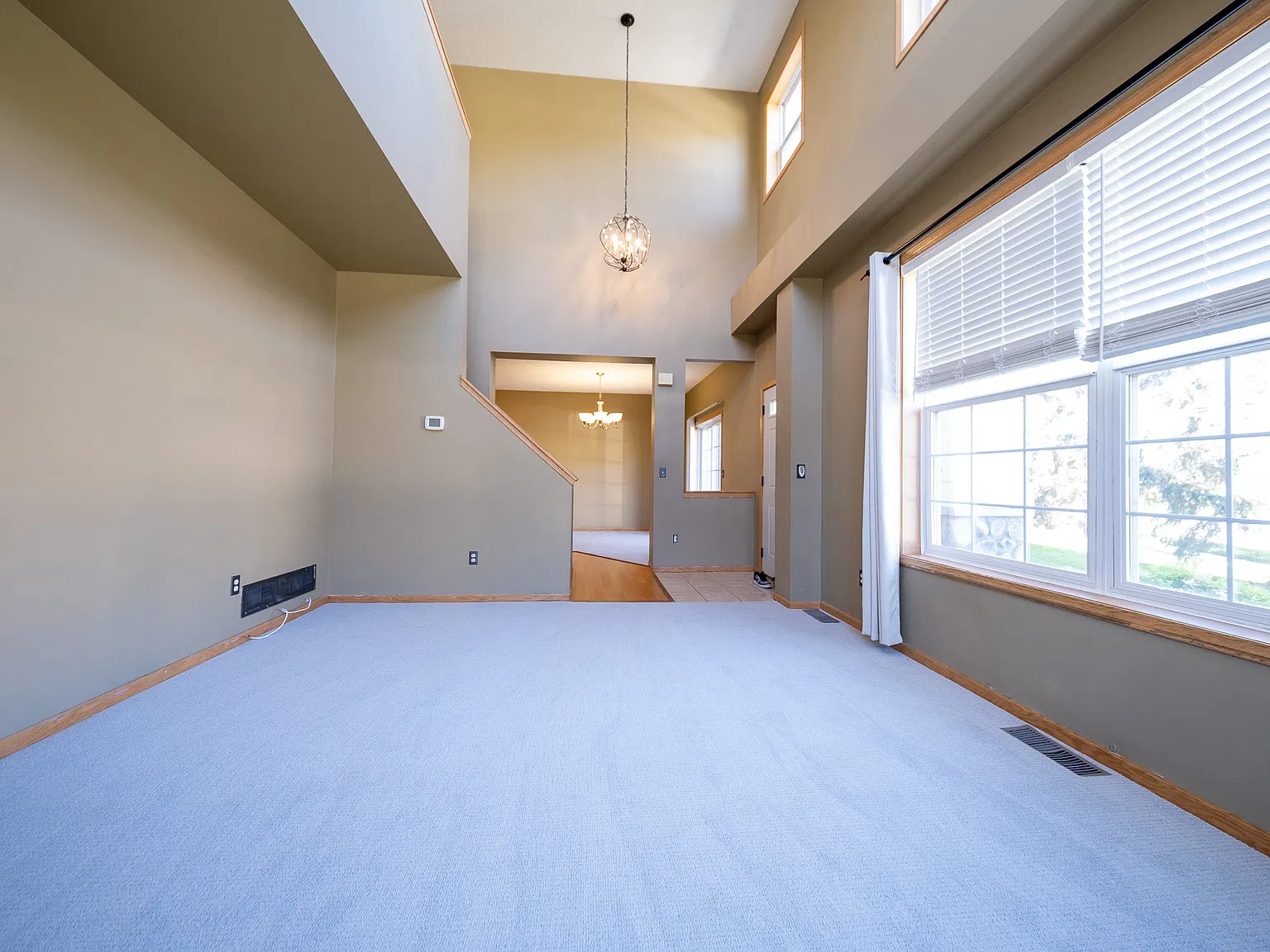 Zircon Lane North, Maple Grove (9637) LS CW1 - 1 — Photo 3