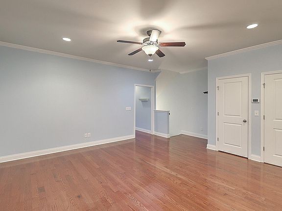 5th image of 1259 Dingle Rd