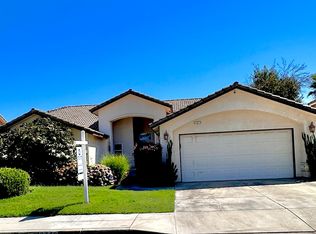 3742 Via Capitola, Madera, CA 93637