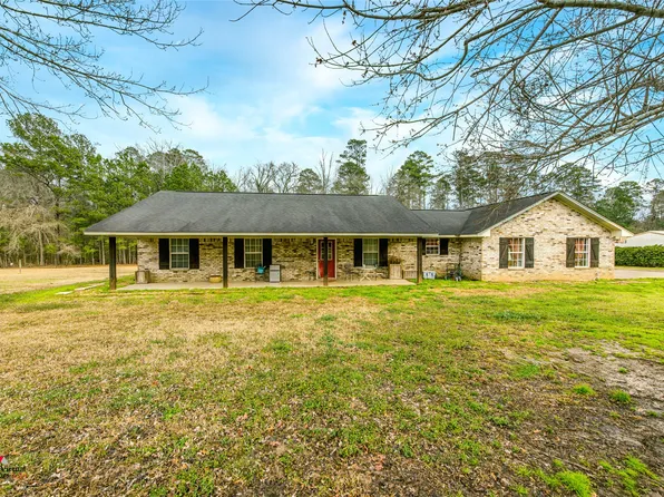 1902 King Orchard Rd, Sarepta, LA 71071