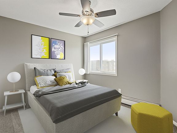 5th image of 2220 E Franklin Ave #351