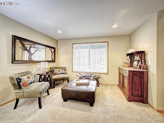 5th image of 1610 SE 69th Ct