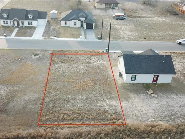 803 E Falcon Dr, Rio Grande City, TX 78582
