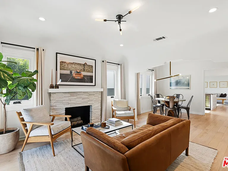 627 N Fuller Ave — Photo 1