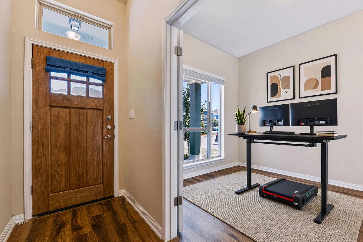 3 bed, 2.0 bath, 1530 sqft, $2,200 — Photo 3