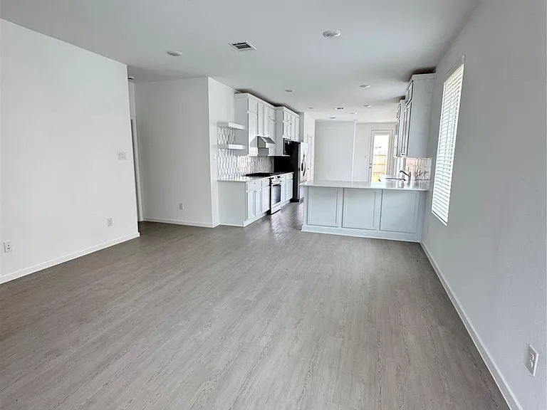 6314 Laguna Terra Dr — Photo 6