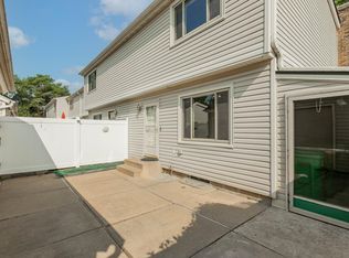 7509 63rd Ave N, Brooklyn Park, MN 55428