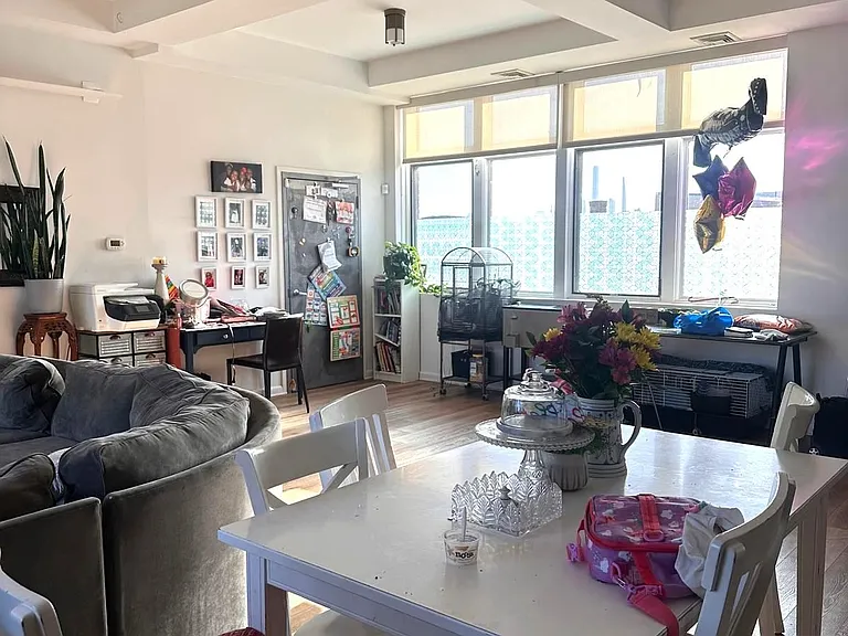 2000 West St #Penthouse 1 — Photo 3
