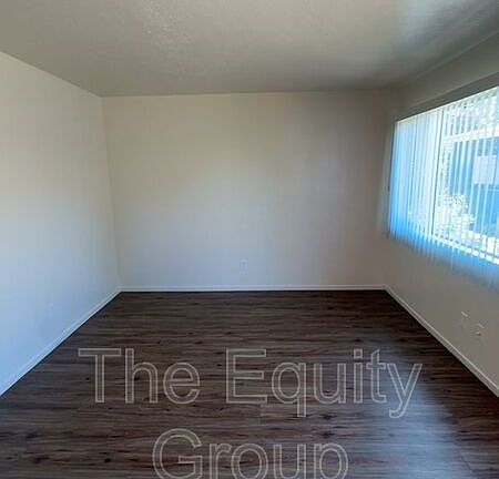 2nd image of 620 N Blackstone St APT 4