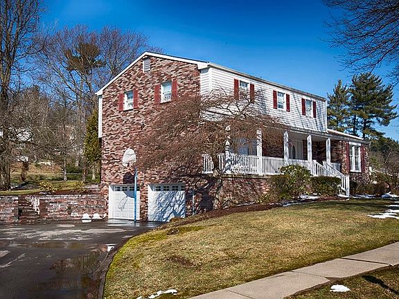 2nd image of 3707 Gleneagle Dr