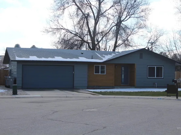 9611 W Hoff Dr, Garden City, ID 83714