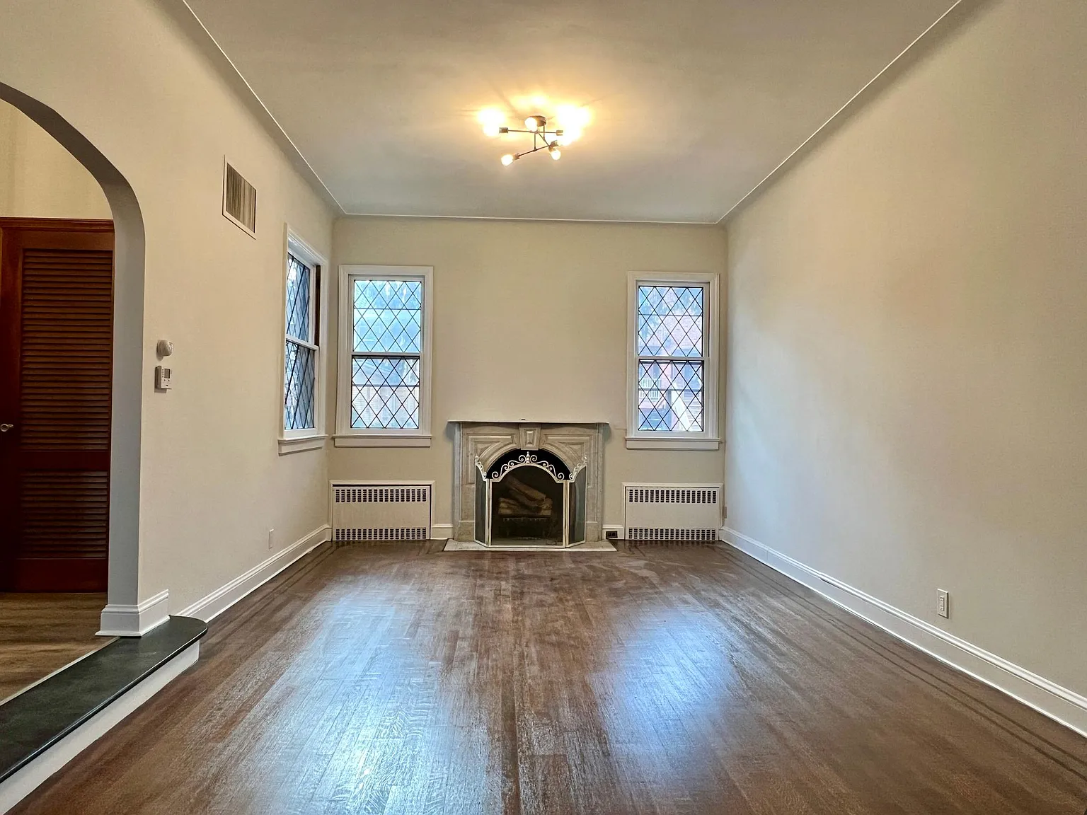 4 bed, 4.5 bath, 3000 sqft, $5,500 — Photo 3