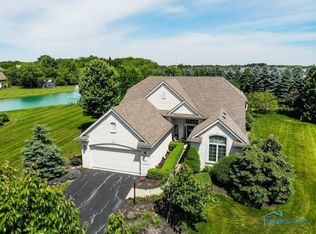 678 Ridge Lake Ct, Perrysburg, OH 43551
