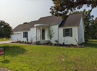 213 E 20th St, Benton, KY 42025