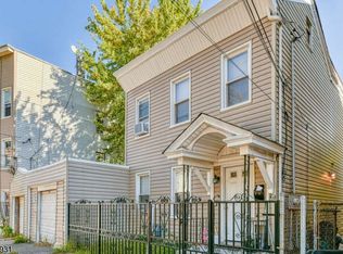 90 N 3Rd St, Paterson City, NJ 07522