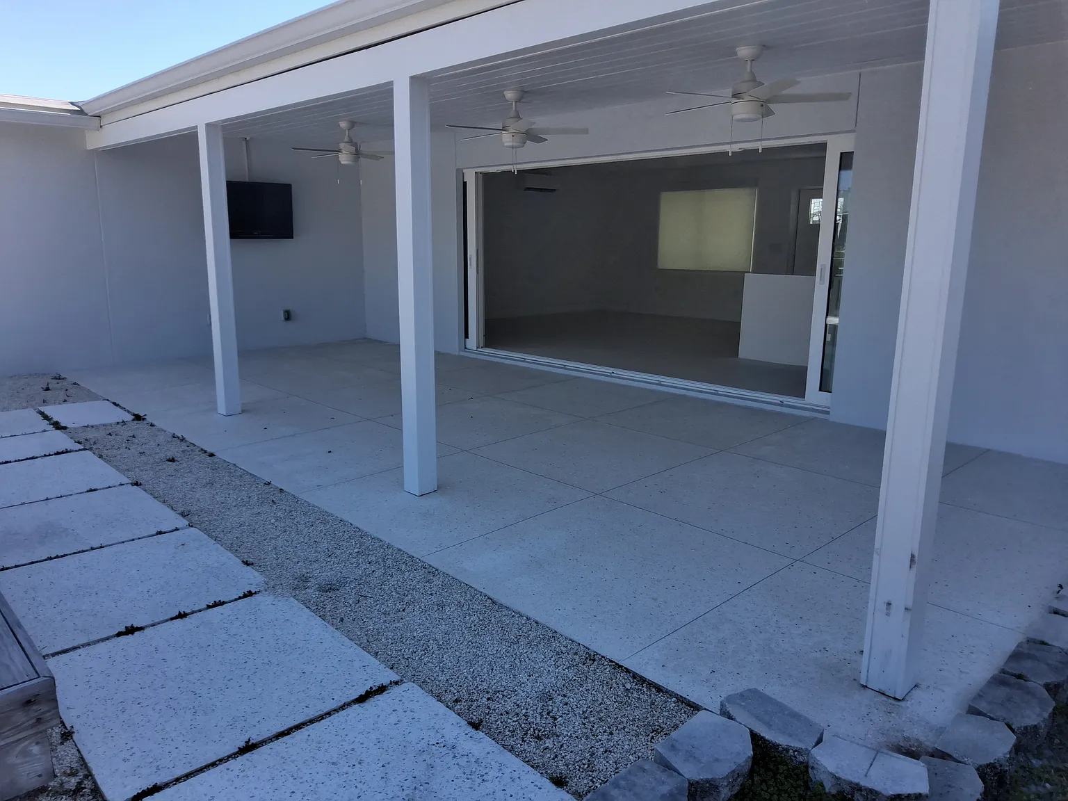 3 bed, 1904 sqft, $4,000 — Photo 4
