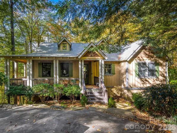 126 Mossycup Ct, Tuckasegee, NC 28783