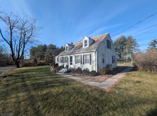 715 Cherry Valley Rd, Princeton, NJ 08540