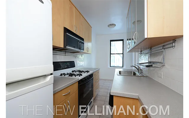 Sold by Douglas Elliman | media 3
