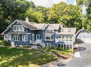 25440 N Wagon Wheel Ct, Barrington, IL 60010