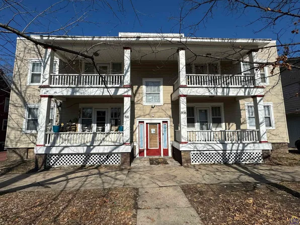 808 SW 11th St, Topeka, KS 66612