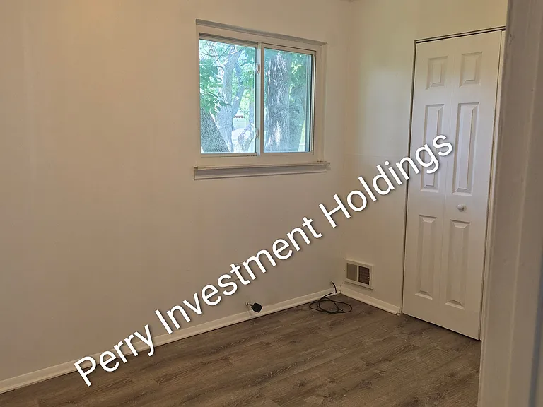 665 Emerson Ave — Photo 3