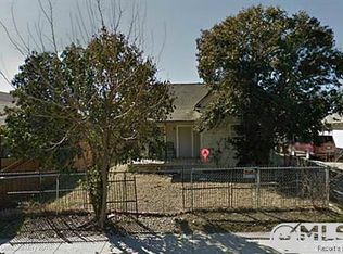 2715 NW 26th St, Fort Worth, TX 76106