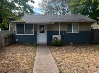 907 Glendale Ave, Ashland, OR 97520