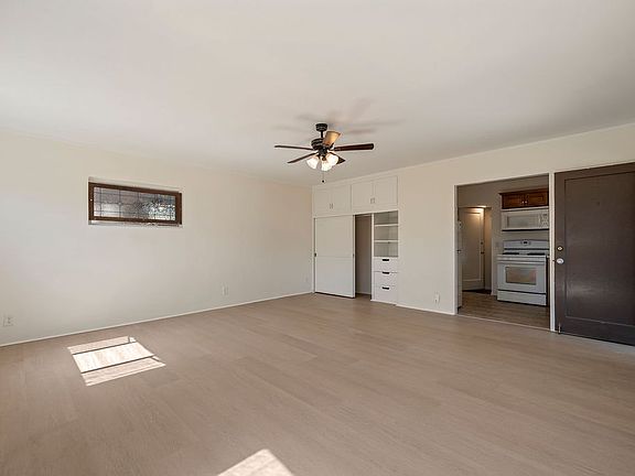 3rd image of 4735 Valencia Dr #1/2