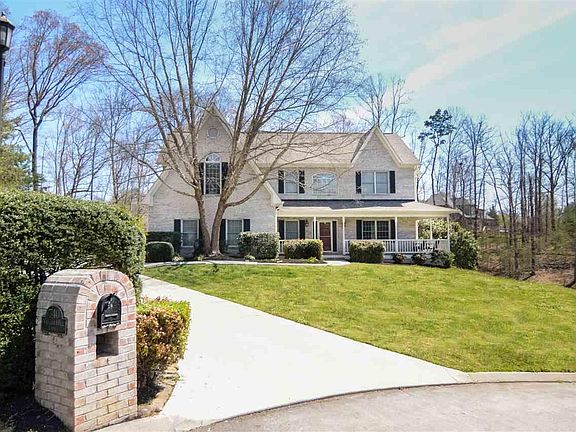 2nd image of 740 Valley Hill Ln