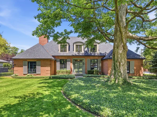 110 McClellan Rd, Greenfield, IN 46140