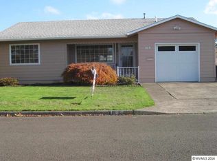 168 W Clackamas Cir, Woodburn, OR