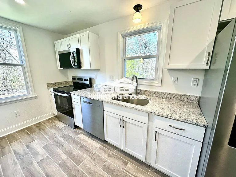 4210 College Ave — Photo 6