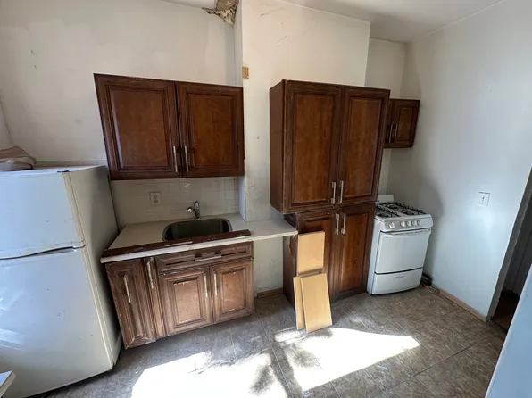 3412 Atlantic Avenue image 3 of 16