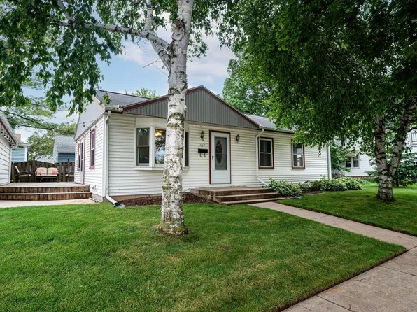 1157 9th AVENUE, Grafton, WI 53024