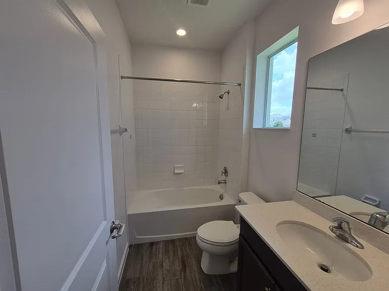 1257 Hendon Loop — Photo 14