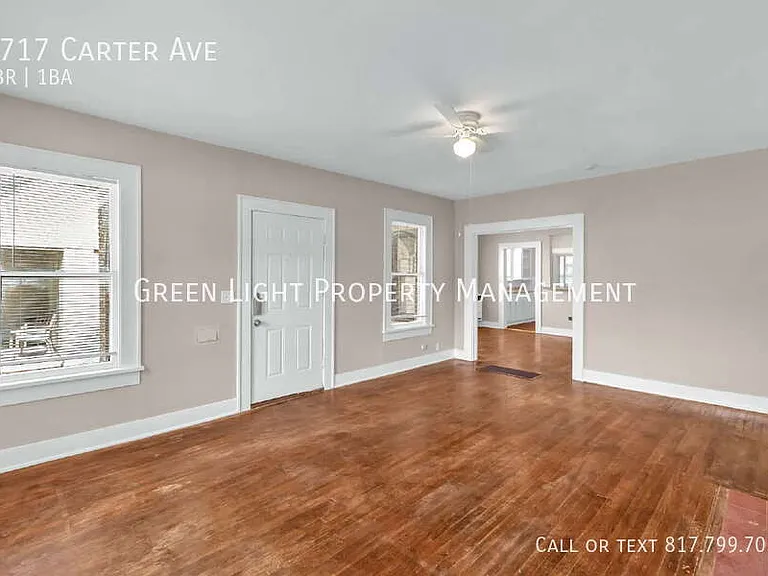 2717 Carter Ave — Photo 4