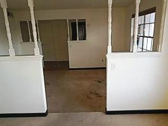 2nd image of 6413 Avenida La Costa NE