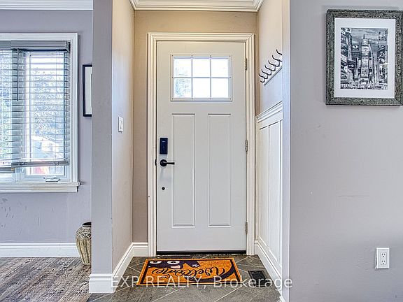 4th image of 429 Elizabeth St