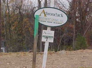 9 Iron Wood Dr, Latham, NY 12110