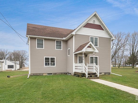 Well maintained home with covered front entrance!