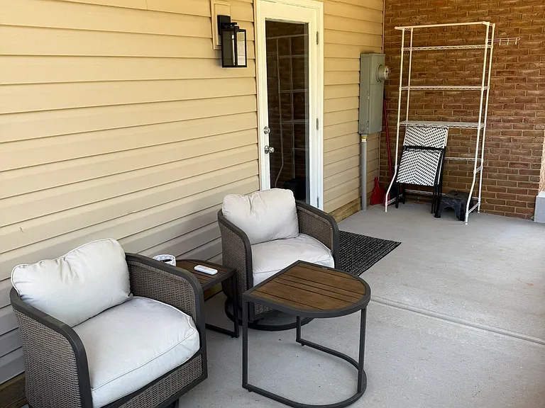 1700 Van Buren Ave #1 — Photo 11