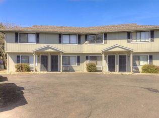 263 N 10th St, Central Pt, OR 97502
