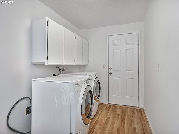 5th image of 14484 SE Primrose Ave