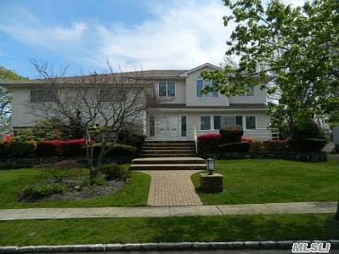 1st image of 10 Shelley Dr
